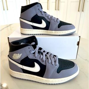 Jordan 1 Mid Cement Grey